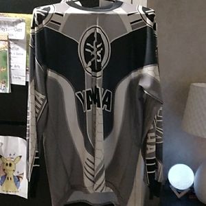 Yamaha racing, lg, black and grey